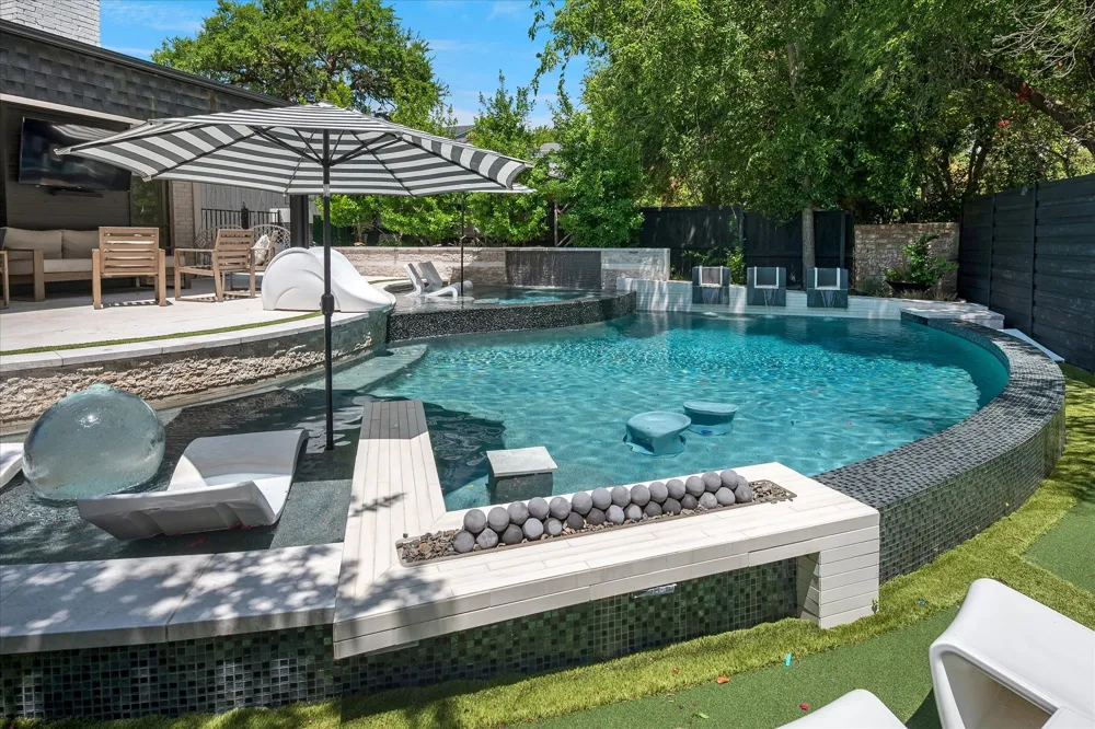 6506 Kathleen Court Garland, TX 75044