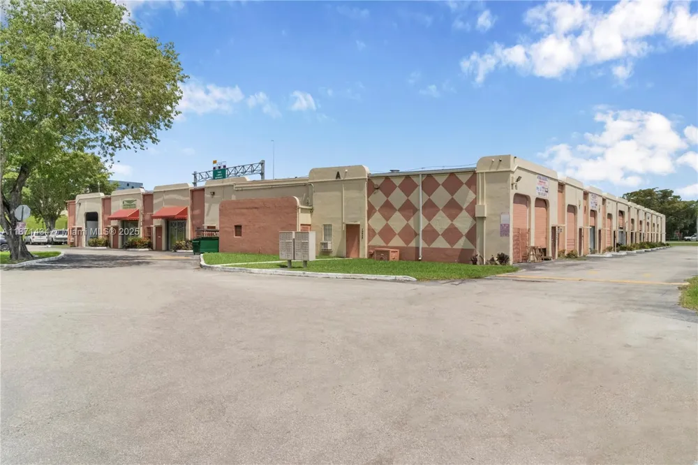 12300 SW 117 CT 