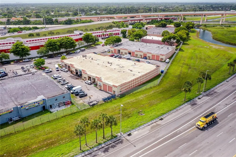 12300 SW 117 CT 