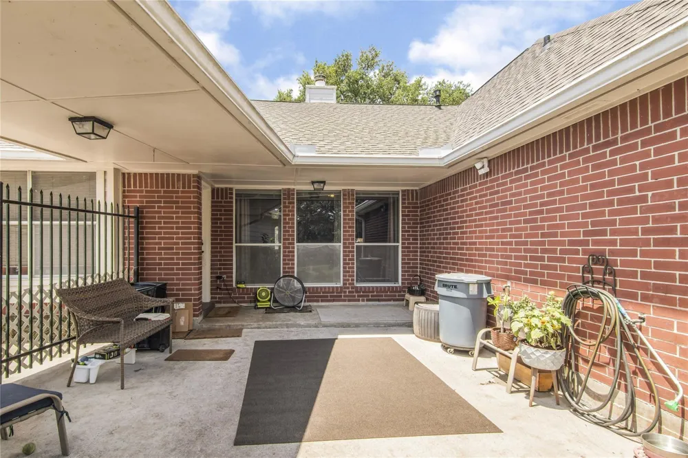 3305 Greenwood Place Deer Park, TX 77536
