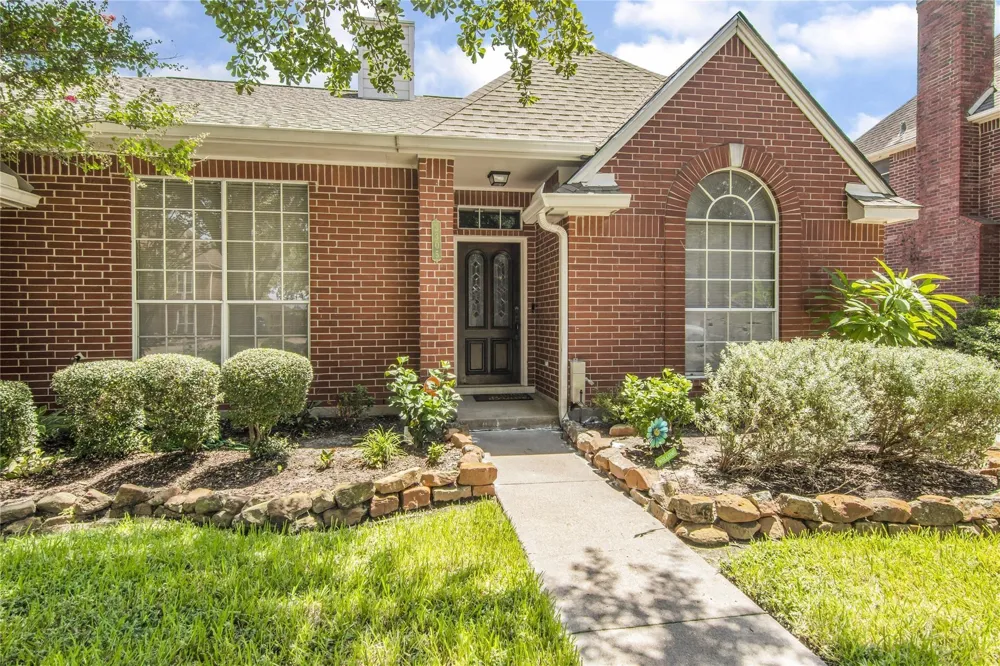 3305 Greenwood Place Deer Park, TX 77536