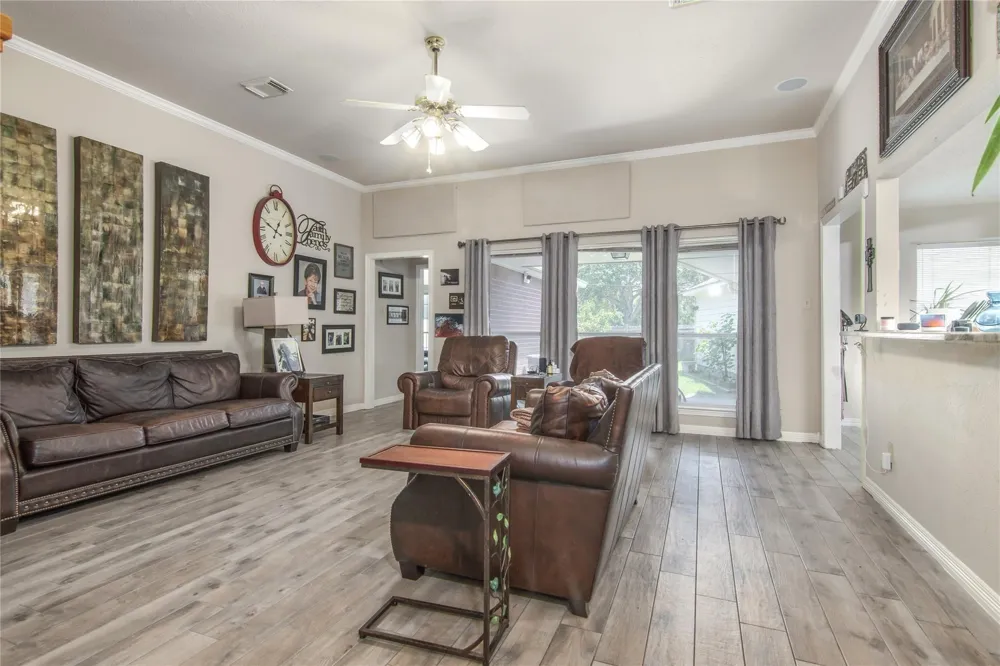 3305 Greenwood Place Deer Park, TX 77536