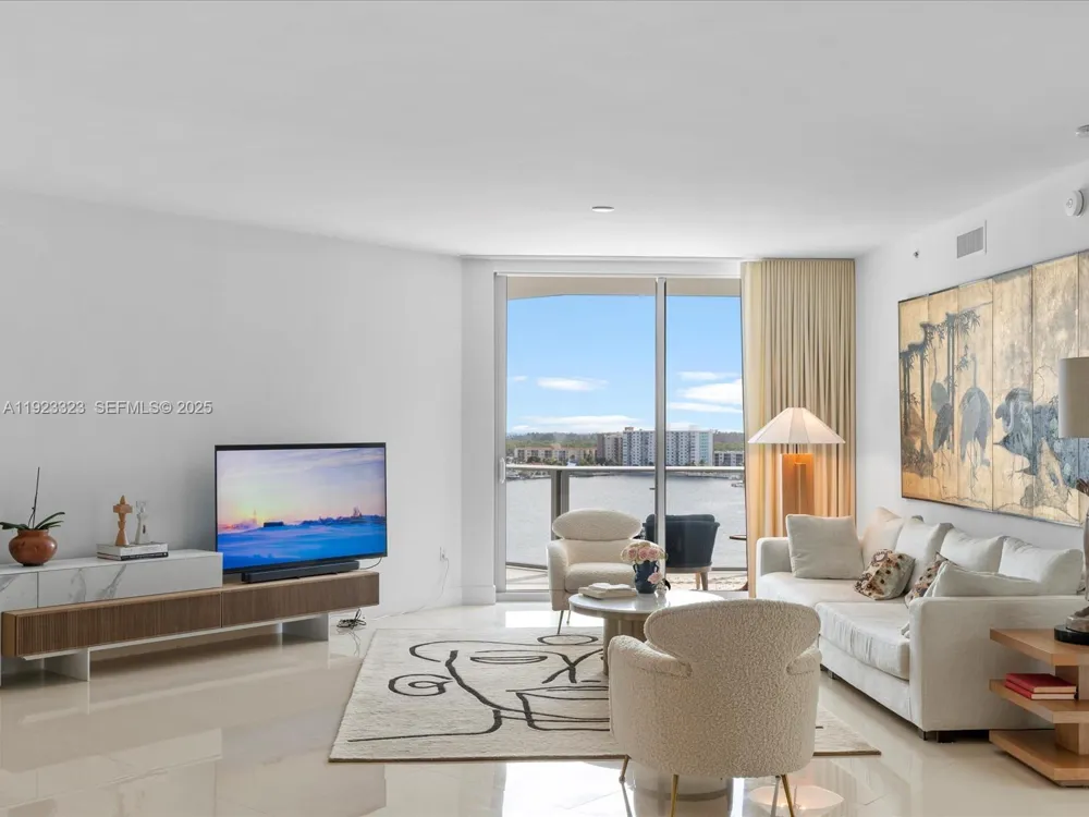 17111 Biscayne Blvd #1104 North Miami Beach, FL 33160