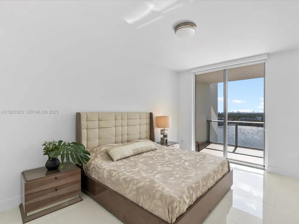 17111 Biscayne Blvd #1104 North Miami Beach, FL 33160