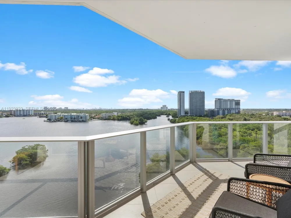 17111 Biscayne Blvd #1104 North Miami Beach, FL 33160