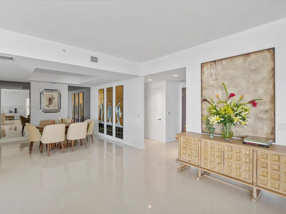 17111 Biscayne Blvd #1104 North Miami Beach, FL 33160
