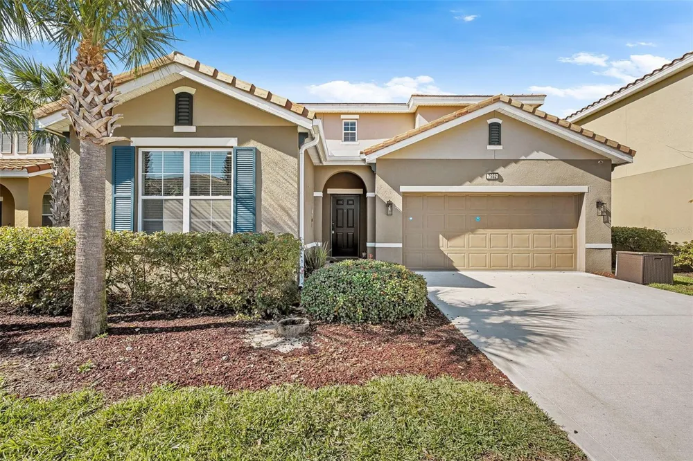 7552 OAKMOSS LOOP Davenport, FL 33837