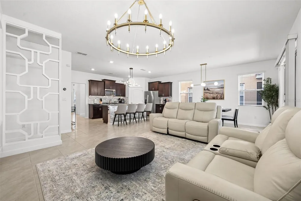 7552 OAKMOSS LOOP Davenport, FL 33837