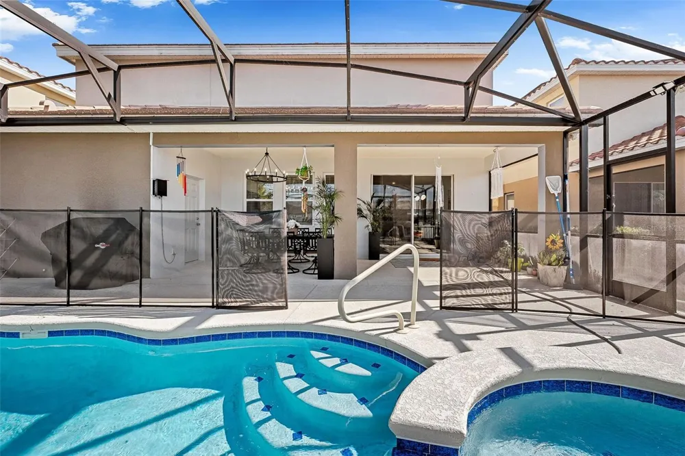 7552 OAKMOSS LOOP Davenport, FL 33837
