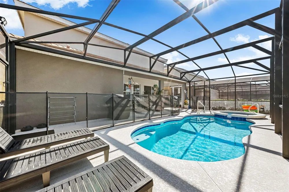 7552 OAKMOSS LOOP Davenport, FL 33837