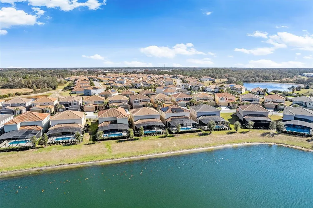 7552 OAKMOSS LOOP Davenport, FL 33837