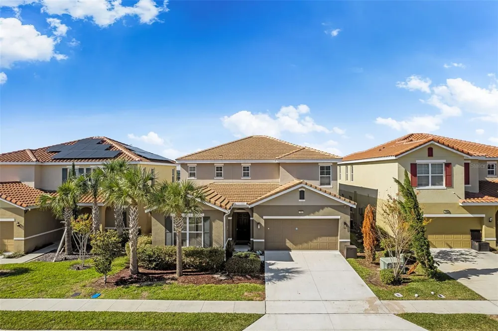 7552 OAKMOSS LOOP Davenport, FL 33837