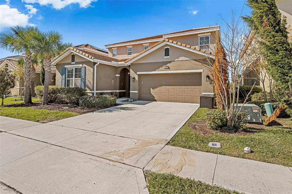 7552 OAKMOSS LOOP Davenport, FL 33837