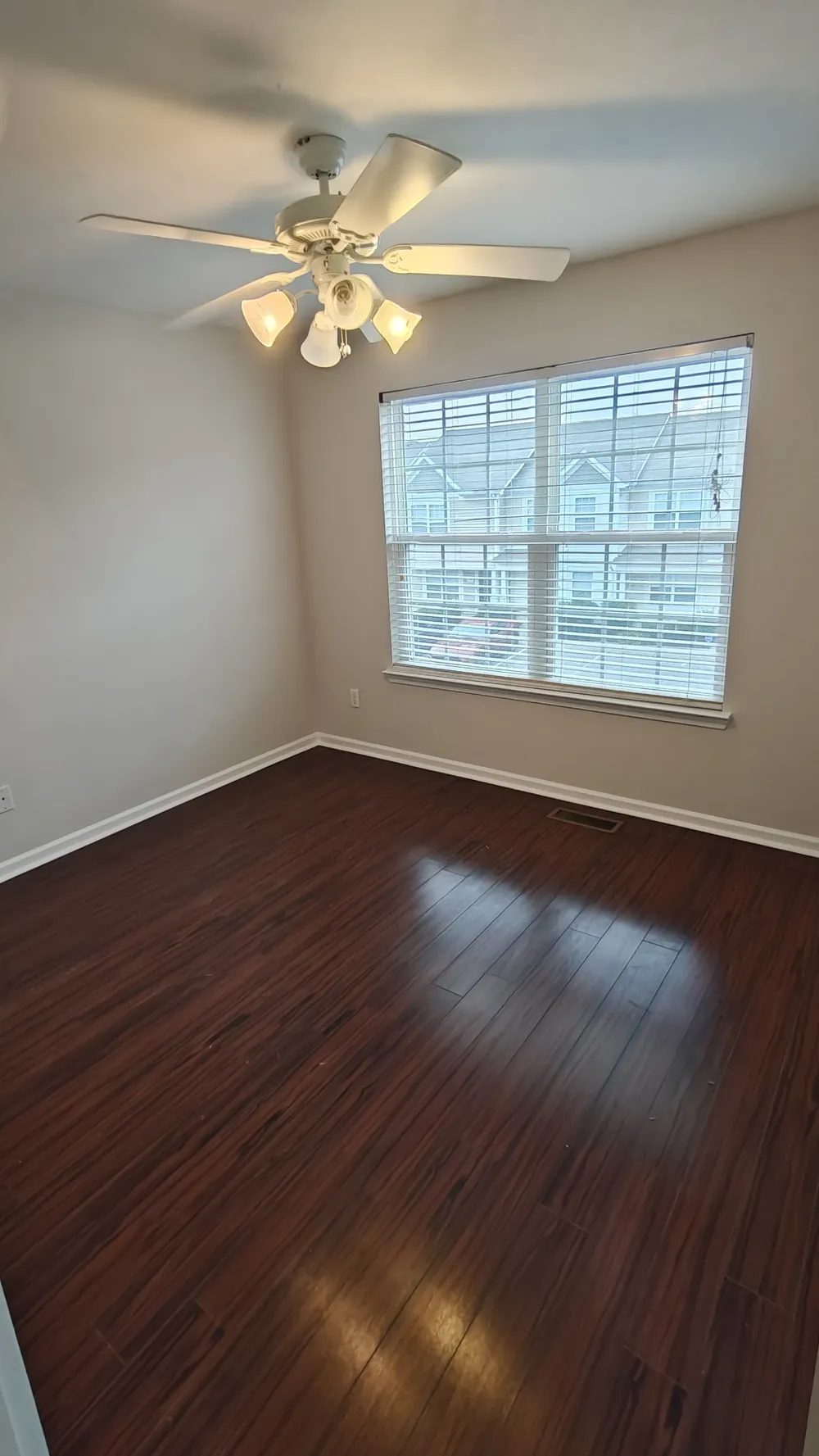 1035 Arlene Dr La Vergne, TN 37086