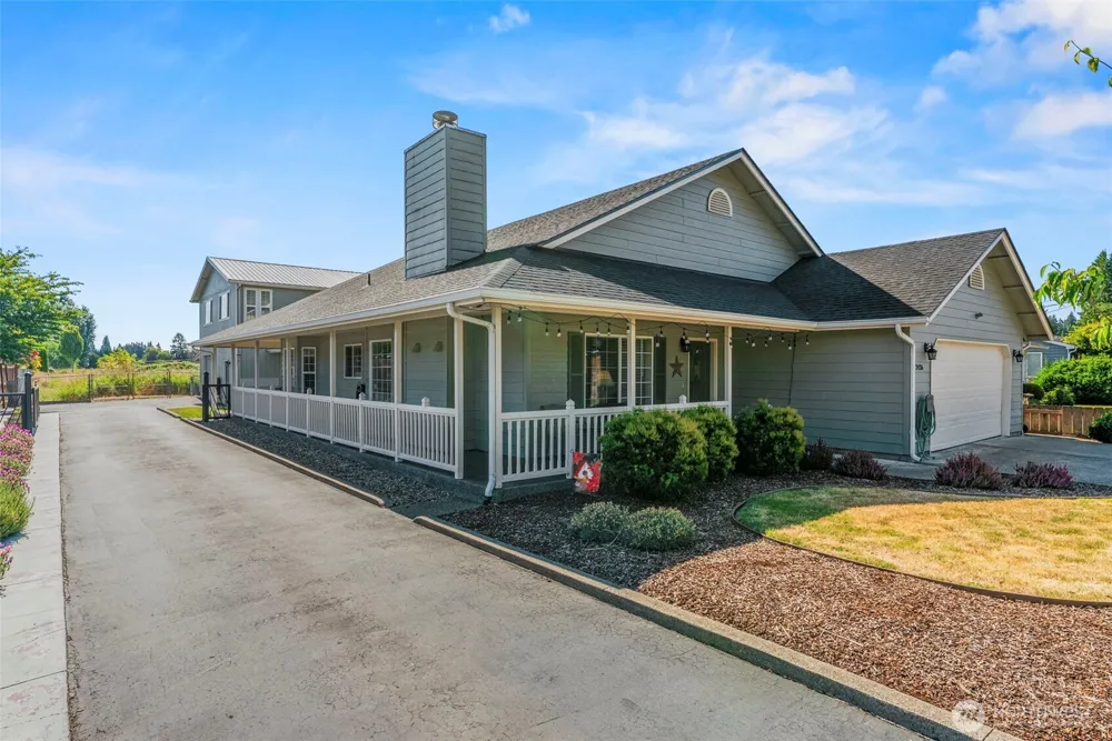 2426 38th Avenue Longview, WA 98632