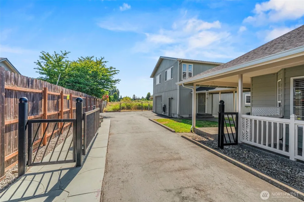 2426 38th Avenue Longview, WA 98632
