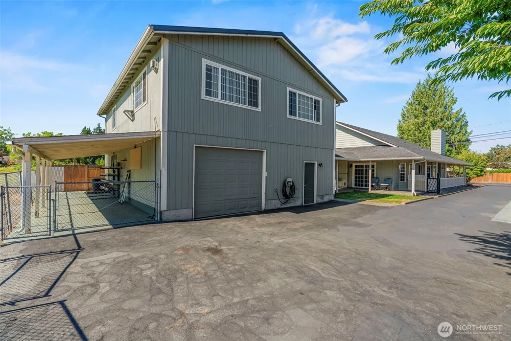 2426 38th Avenue Longview, WA 98632