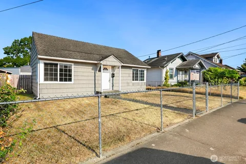 346 Pelly Avenue