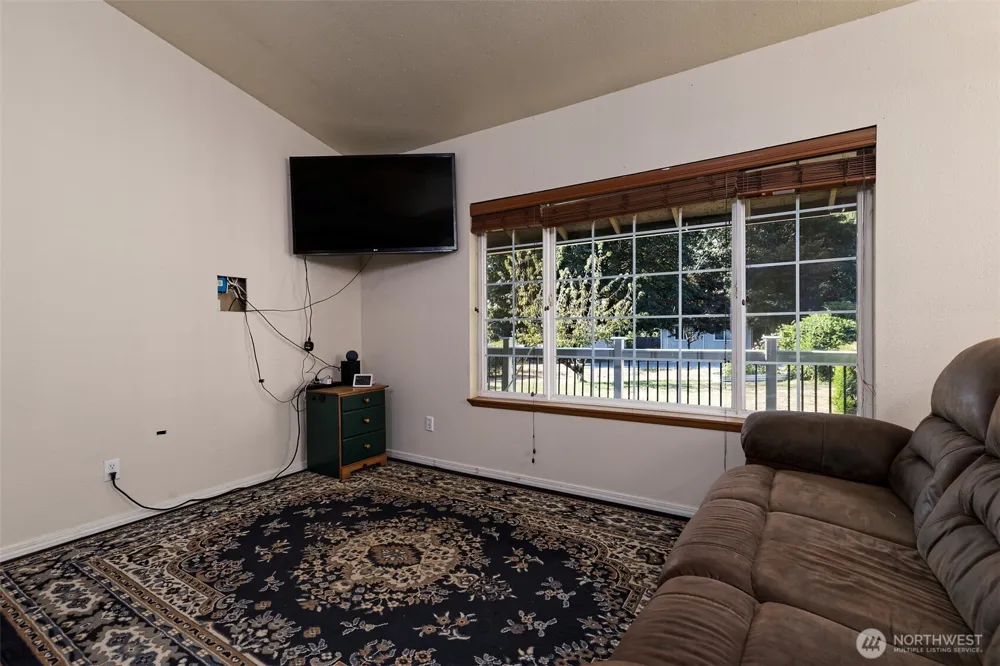 60 NE Riverhill Lane Belfair, WA 98528