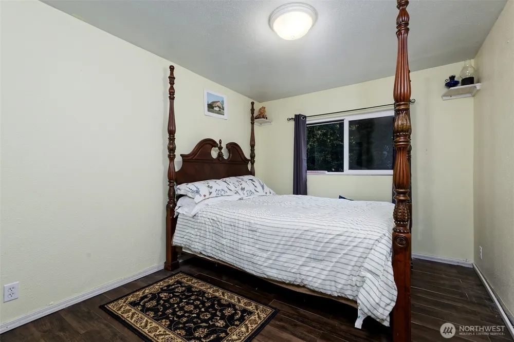 60 NE Riverhill Lane Belfair, WA 98528