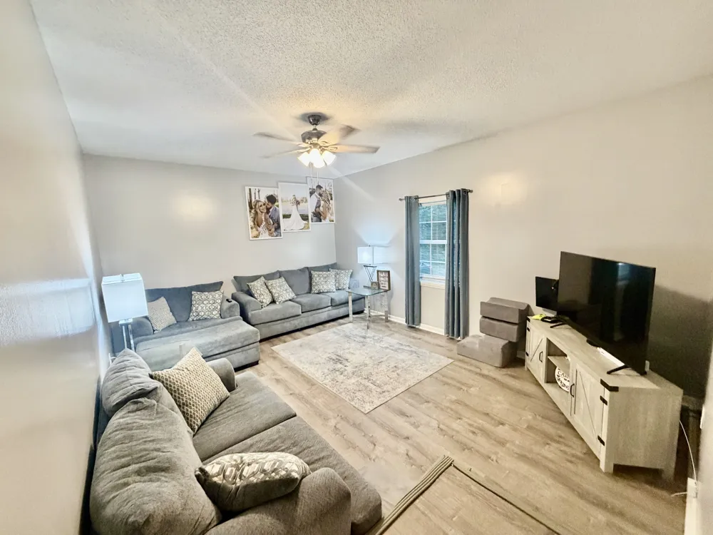 31861 County Road 8 Florence, AL 35634