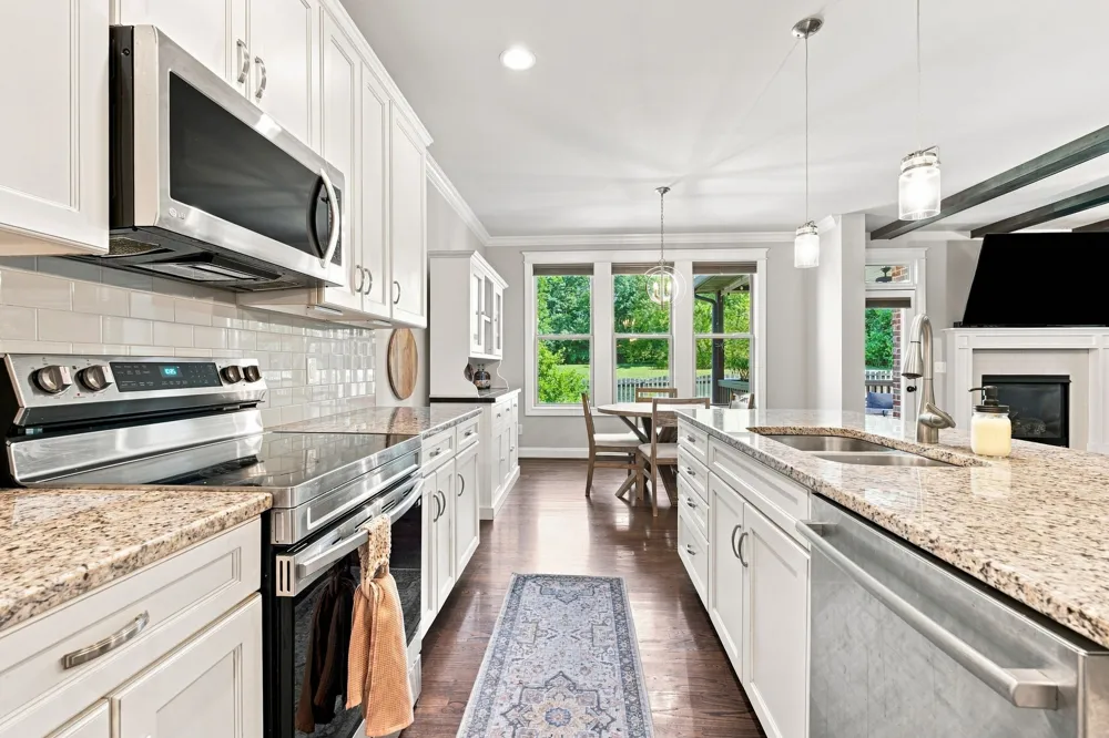 2561 Hessey Pass Mount Juliet, TN 37122