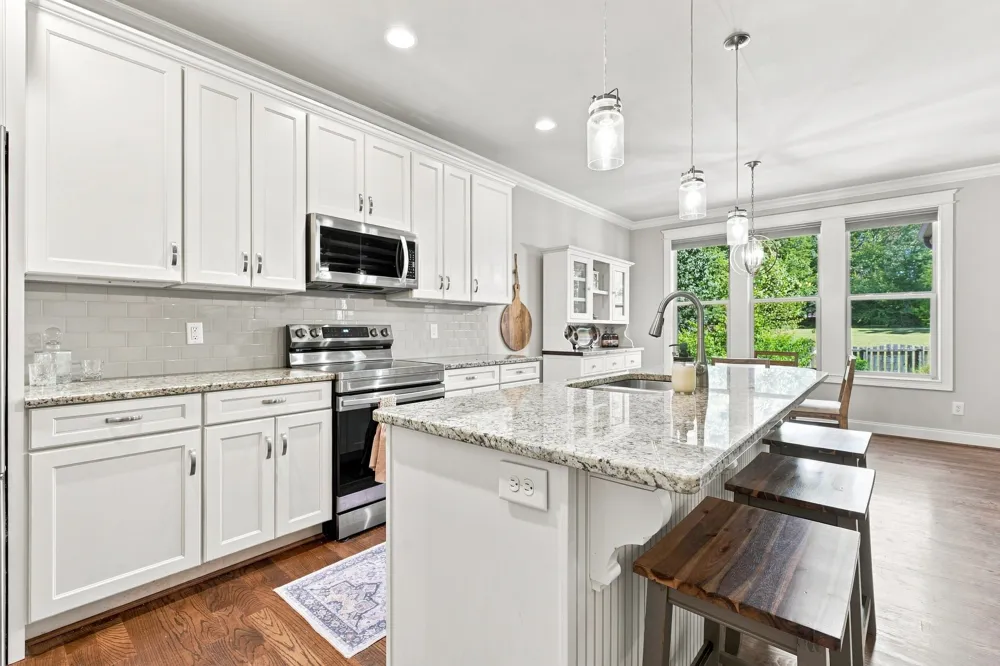 2561 Hessey Pass Mount Juliet, TN 37122