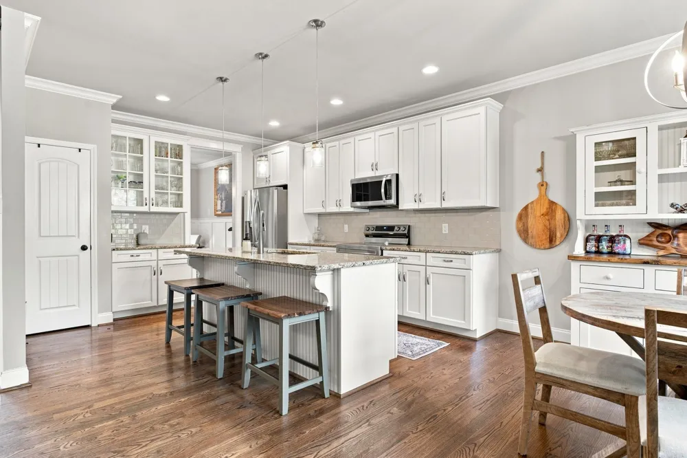 2561 Hessey Pass Mount Juliet, TN 37122