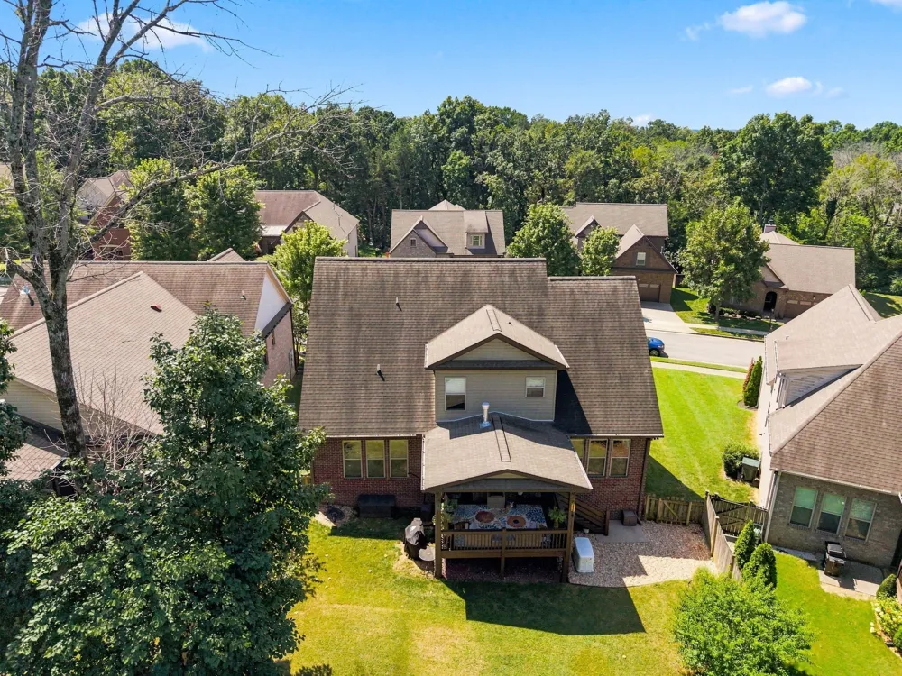 2561 Hessey Pass Mount Juliet, TN 37122