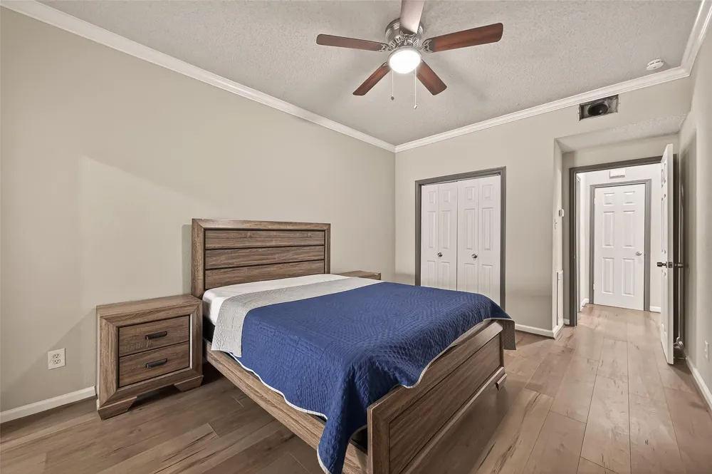 4024 Breakwood Drive Houston, TX 77025