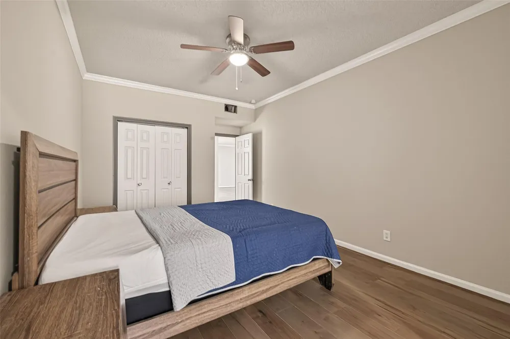 4024 Breakwood Drive Houston, TX 77025