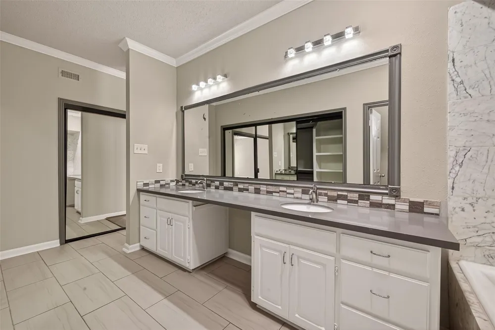 4024 Breakwood Drive Houston, TX 77025