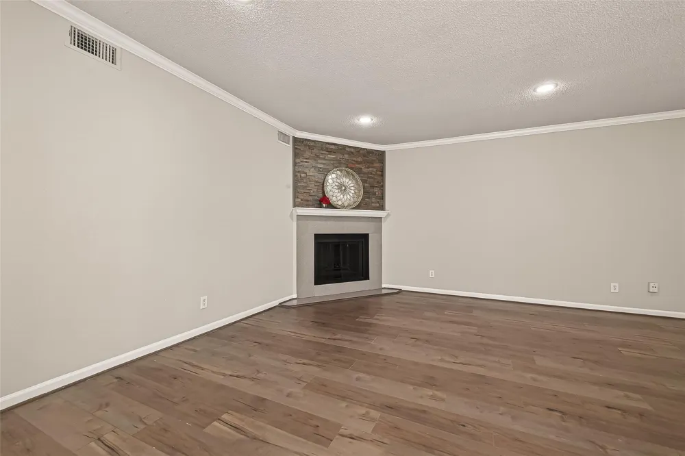 4024 Breakwood Drive Houston, TX 77025