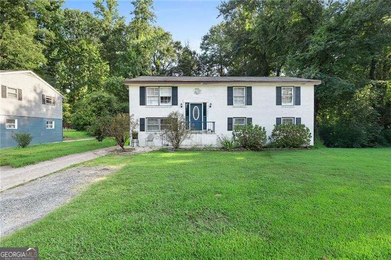6825 Maddox RD Morrow, GA 30260