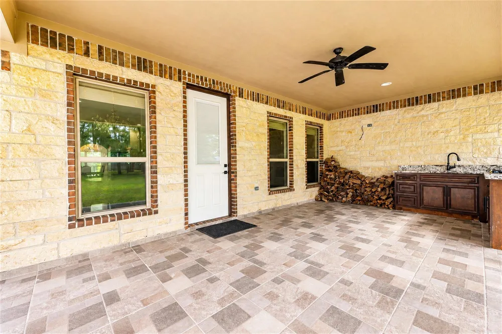 19534 Desna Drive Porter, TX 77365