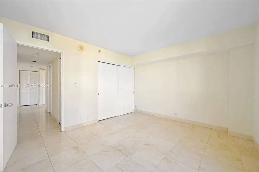 19101 NE 36th Ct #2006 Aventura, FL 33180