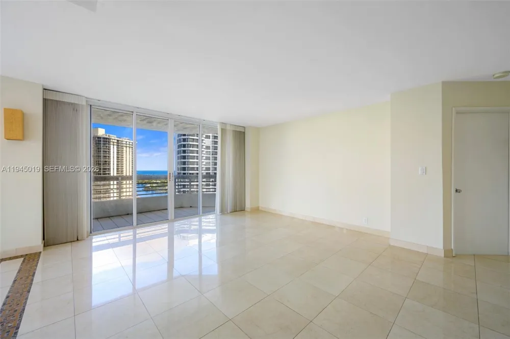19101 NE 36th Ct #2006 Aventura, FL 33180