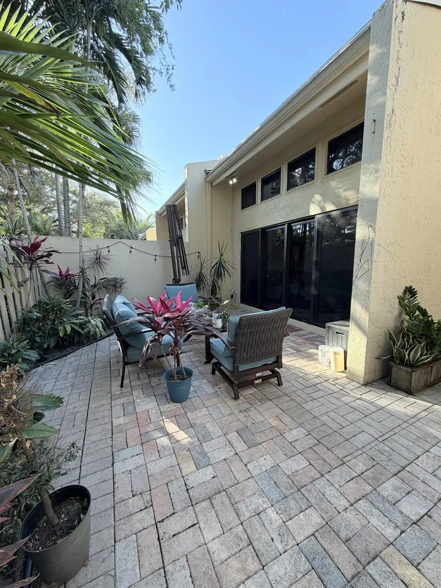 1400 NW 9th Avenue #D-28 Boca Raton, FL 33486