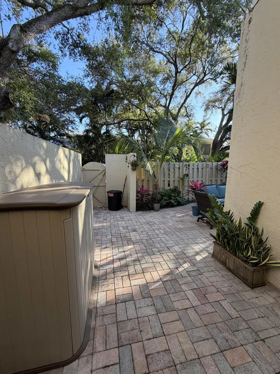 1400 NW 9th Avenue #D-28 Boca Raton, FL 33486