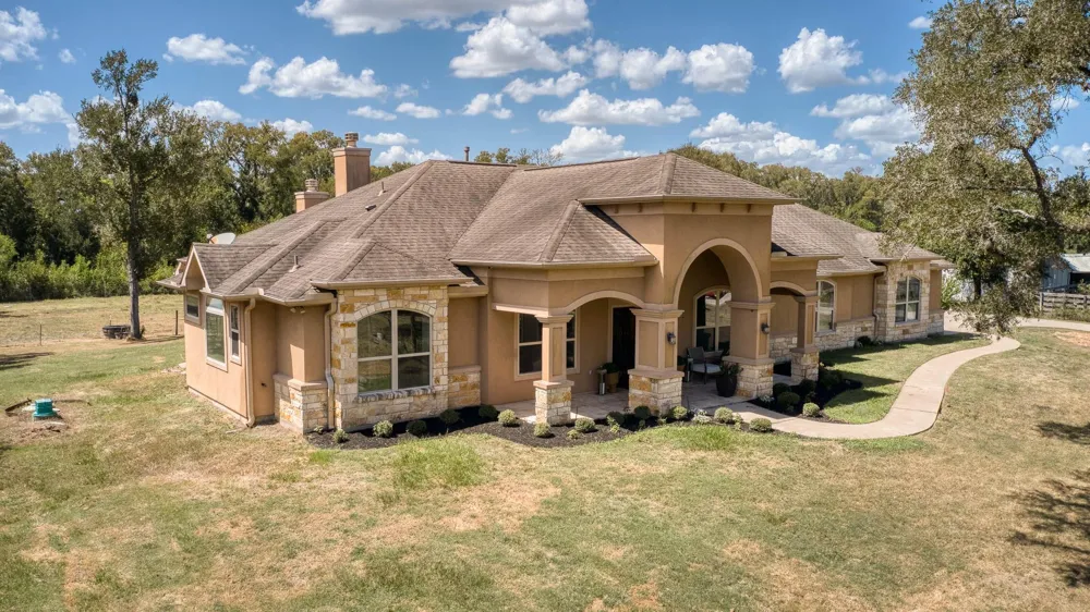 3667 Clemons Switch Road Brookshire, TX 77423