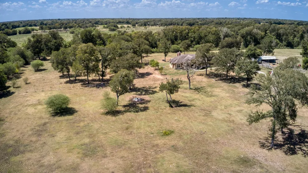 3667 Clemons Switch Road Brookshire, TX 77423