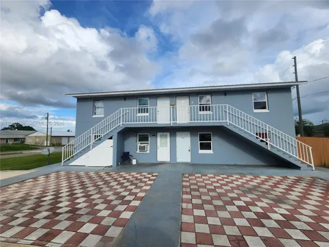 4131 Commercial Dr