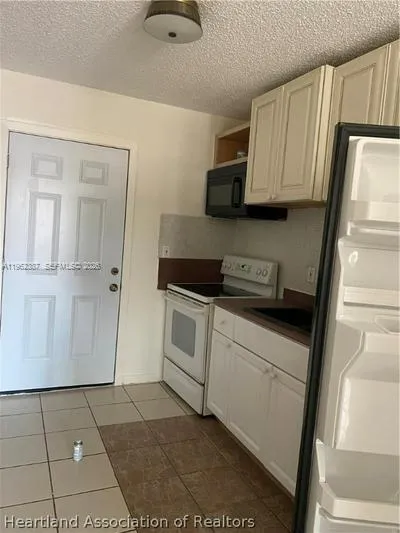 4131 Commercial Dr Sebring, FL 33870