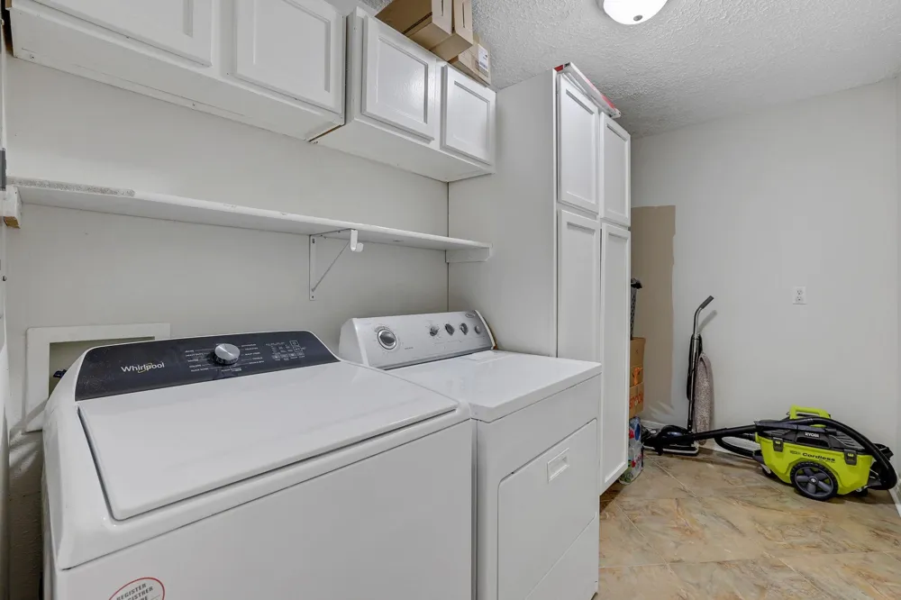140 Elm Drive Onalaska, TX 77360