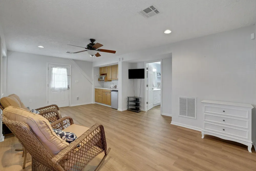 140 Elm Drive Onalaska, TX 77360