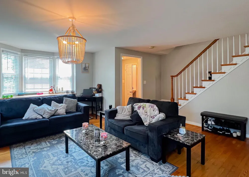 5826 EDMONDSON AVENUE Baltimore, MD 21228