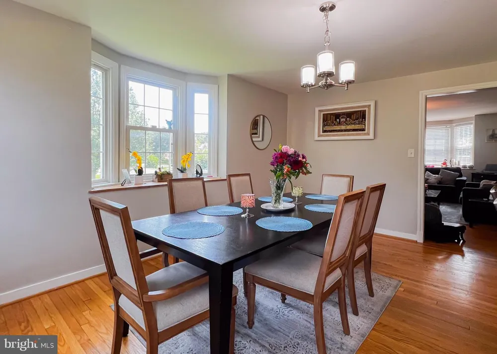 5826 EDMONDSON AVENUE Baltimore, MD 21228
