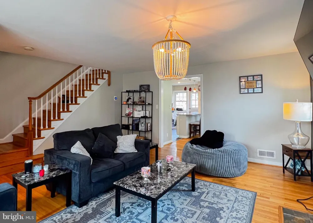 5826 EDMONDSON AVENUE Baltimore, MD 21228