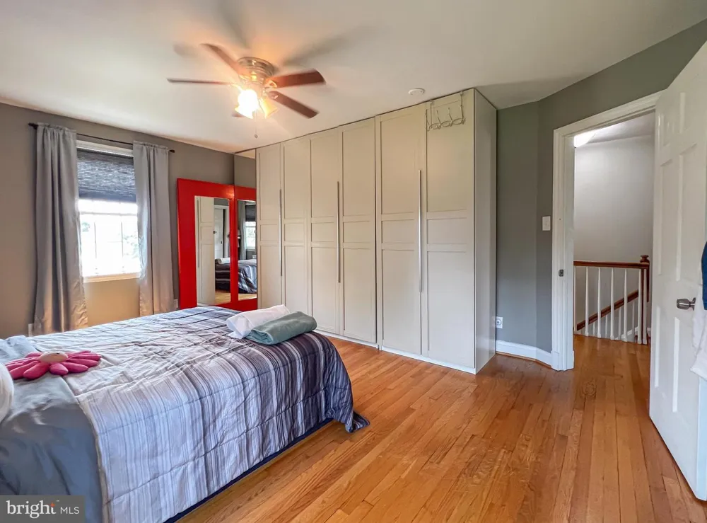 5826 EDMONDSON AVENUE Baltimore, MD 21228