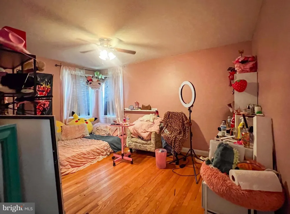5826 EDMONDSON AVENUE Baltimore, MD 21228